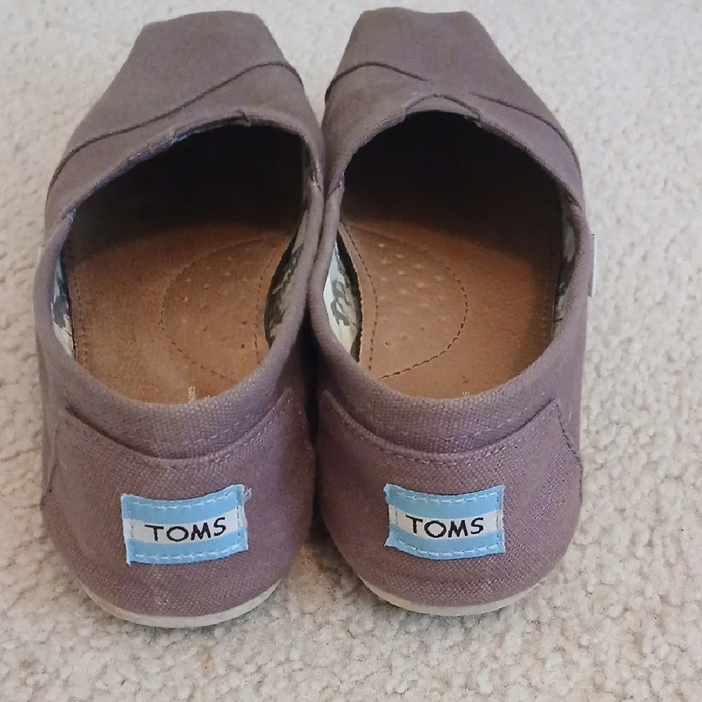 Toms Burgundy Canvas Flats Womens 9.5